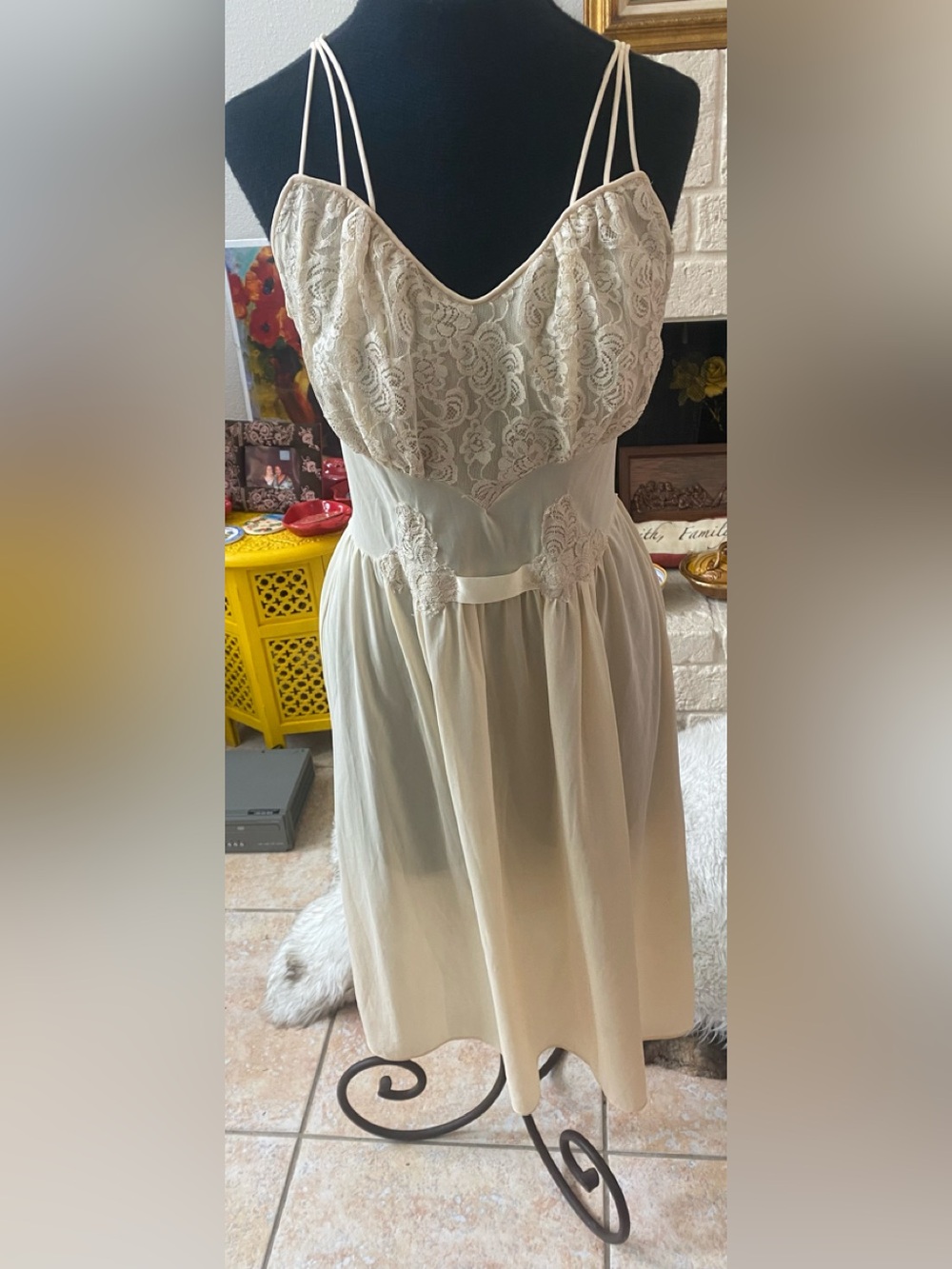 Vintage Ivory Lace & Chiffon Chemise S Small